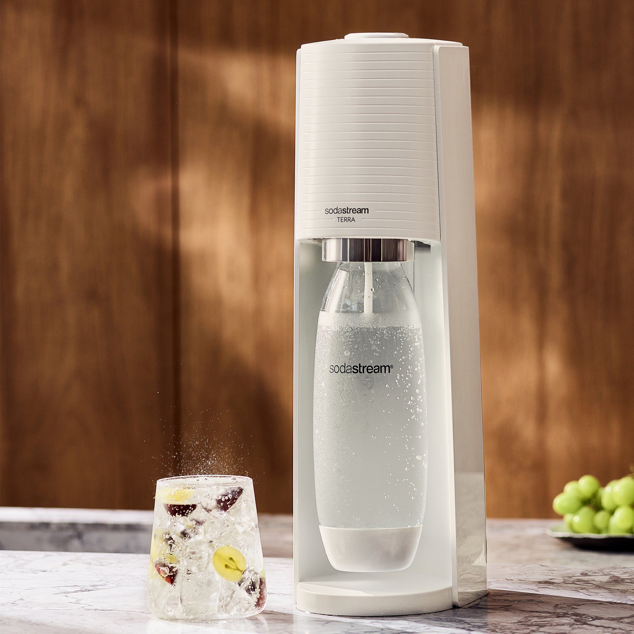 Machine à eau pétillante TERRA + 1 bouteille 1L blanche SODASTREAM