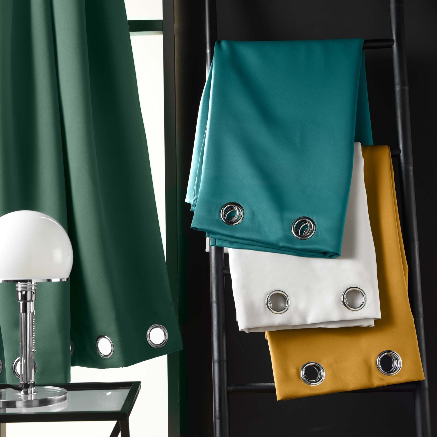 Rideau Occultant Uni À Oeillets